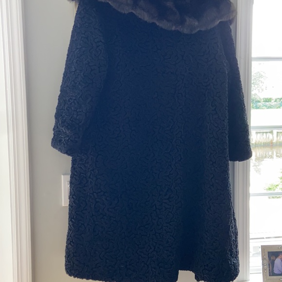 Jacket - Picture 2 of 9